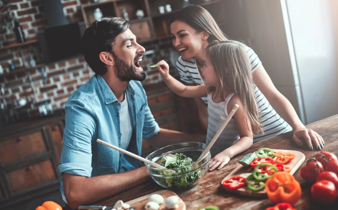 New Year’s Resolutions: 6 Tips to Blunt Unhealthy Food Cravings