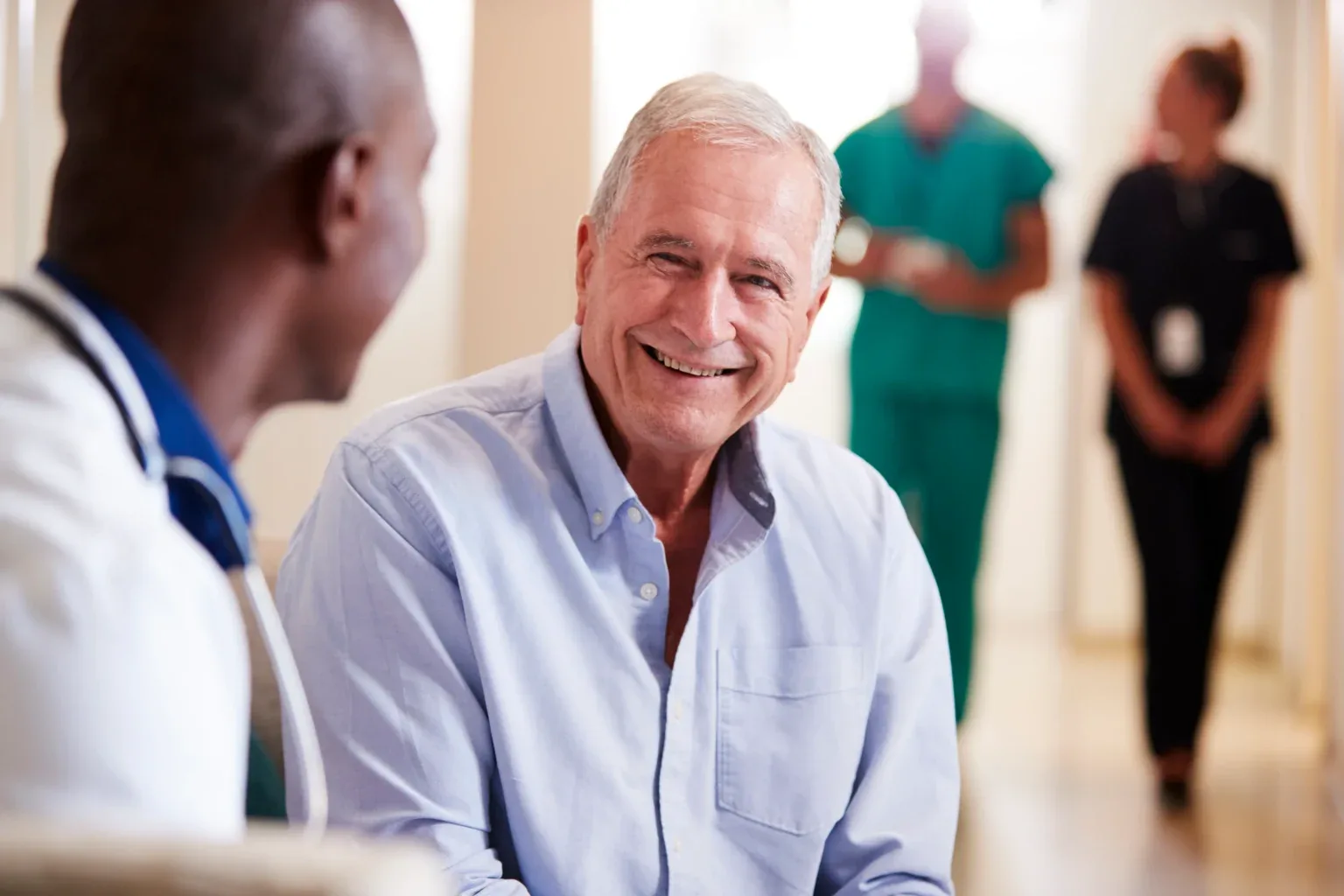 surgeon-and-patient